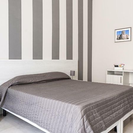 Hotel Costanza Катания Екстериор снимка