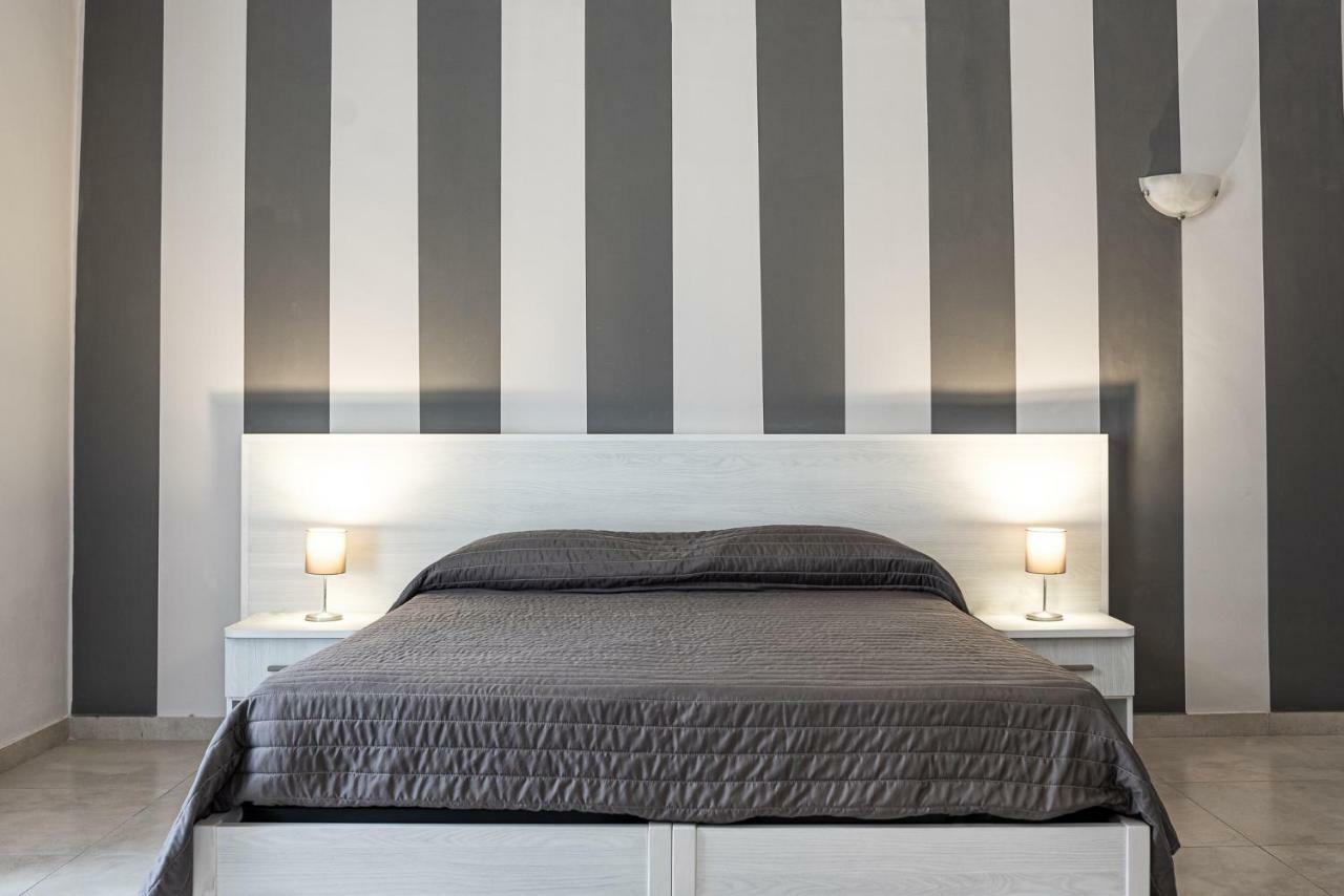 Hotel Costanza Катания Екстериор снимка