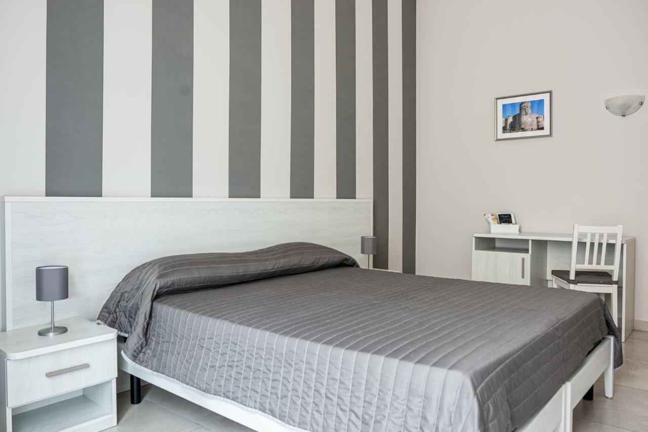Hotel Costanza Катания Екстериор снимка